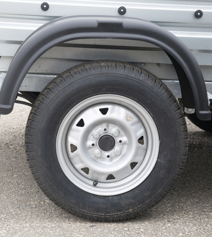 Trailer wheel